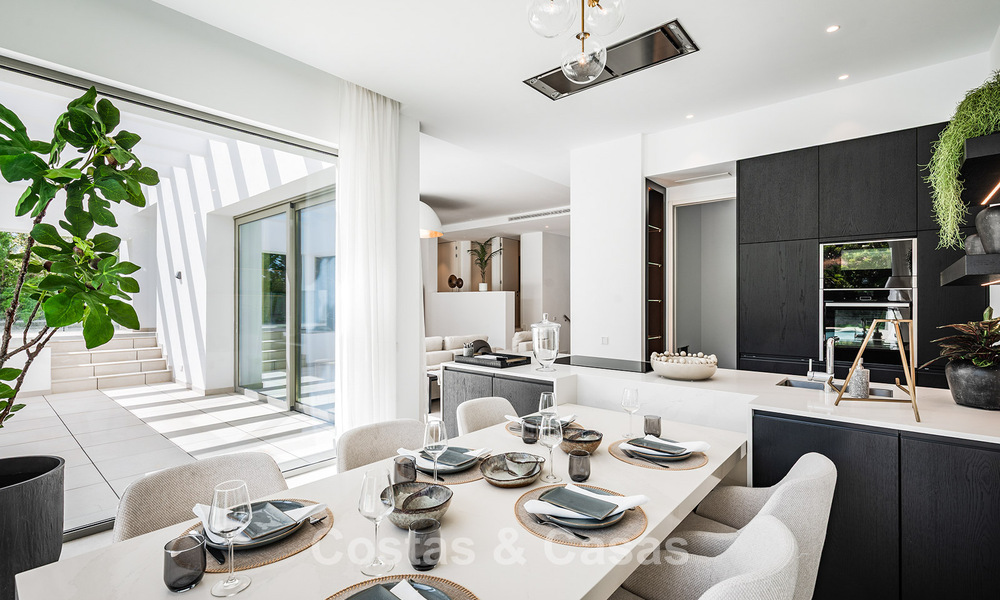 Instapklare, luxevilla met minimalistische architectuur te koop op de New Golden Mile tussen Marbella en Estepona 789695
