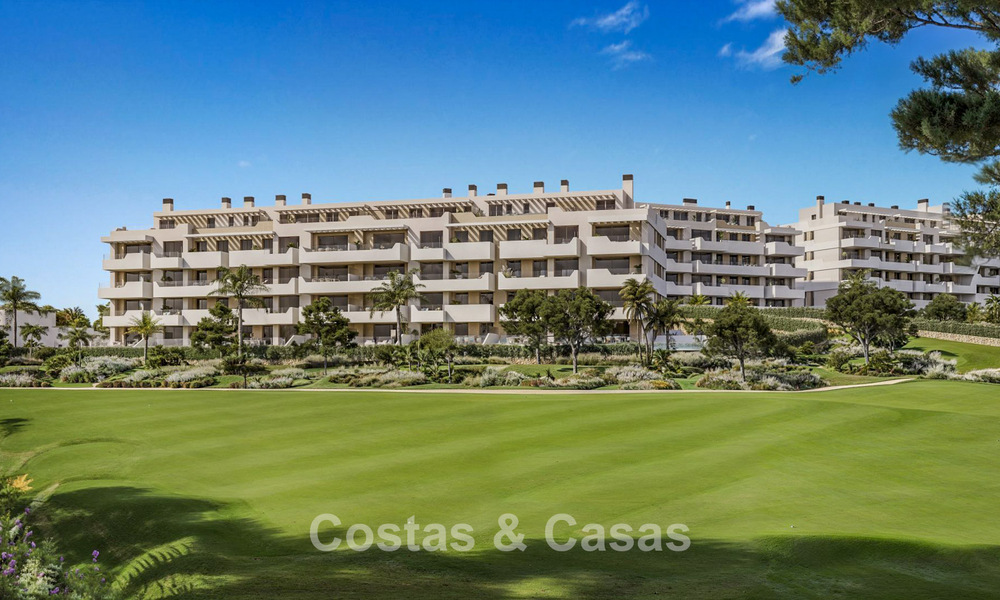 Eigentijdse nieuwbouwappartementen te koop grenzend aan de golfbaan in Mijas, Costa del Sol 791144