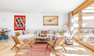 Instapklaar, contemporain appartement met panoramisch zeezicht te koop ten oosten van Marbella 789365 