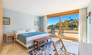 Instapklaar, contemporain appartement met panoramisch zeezicht te koop ten oosten van Marbella 789379 