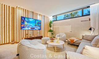 Exclusieve hedendaagse luxevilla te koop binnen een beveiligde gemeenschap in La Quinta, Benahavis - Marbella 789409 