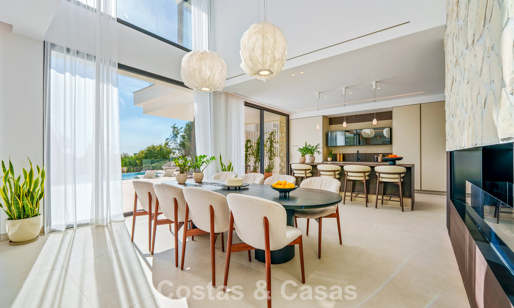 Exclusieve hedendaagse luxevilla te koop binnen een beveiligde gemeenschap in La Quinta, Benahavis - Marbella 789427