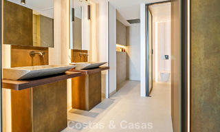 Exclusieve hedendaagse luxevilla te koop binnen een beveiligde gemeenschap in La Quinta, Benahavis - Marbella 789429 