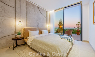 Exclusieve hedendaagse luxevilla te koop binnen een beveiligde gemeenschap in La Quinta, Benahavis - Marbella 789453 