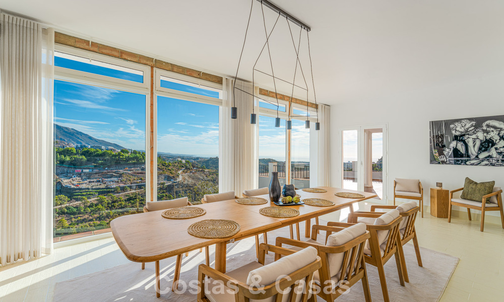 Elegante Andalusische luxevilla met tijdloze charme te koop in El Madroñal, Marbella - Benahavis 789522