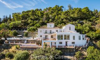 Elegante Andalusische luxevilla met tijdloze charme te koop in El Madroñal, Marbella - Benahavis 789532 