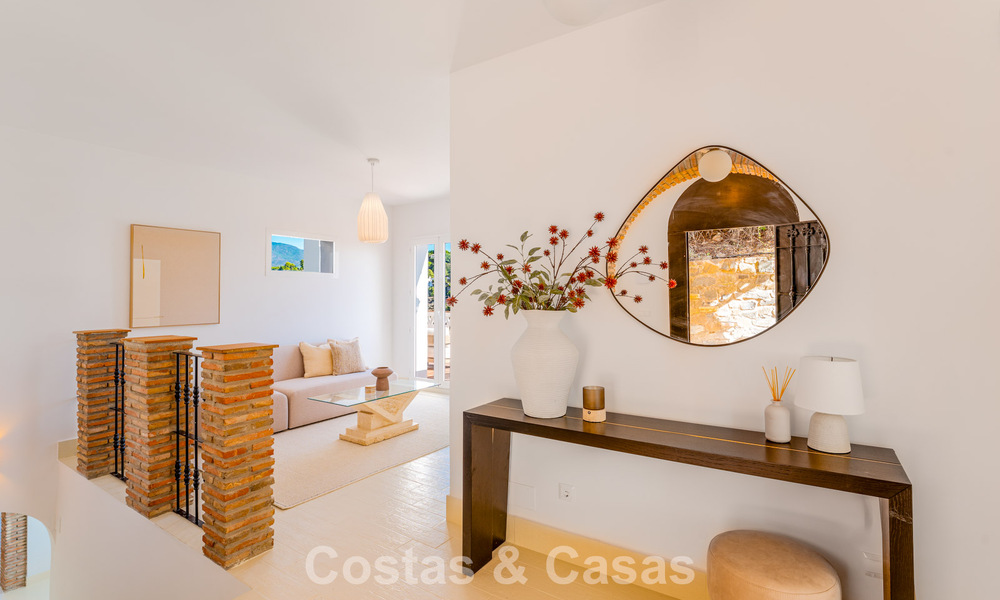 Elegante Andalusische luxevilla met tijdloze charme te koop in El Madroñal, Marbella - Benahavis 789539