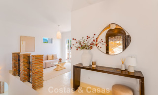 Elegante Andalusische luxevilla met tijdloze charme te koop in El Madroñal, Marbella - Benahavis 789539 