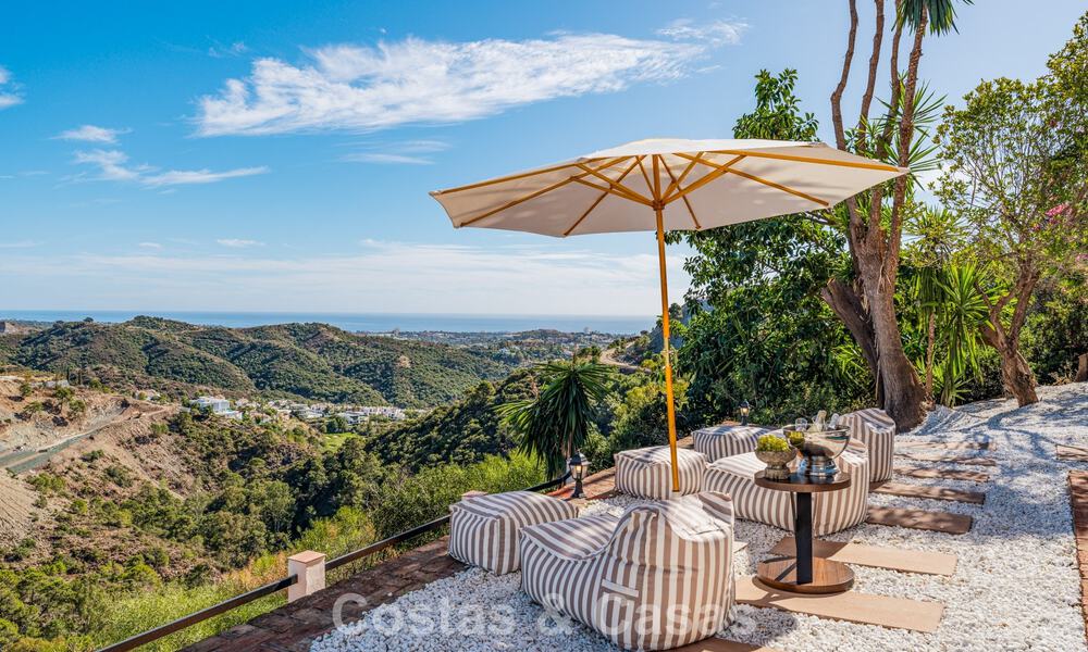 Elegante Andalusische luxevilla met tijdloze charme te koop in El Madroñal, Marbella - Benahavis 789557