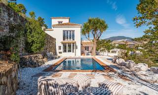 Elegante Andalusische luxevilla met tijdloze charme te koop in El Madroñal, Marbella - Benahavis 789561 