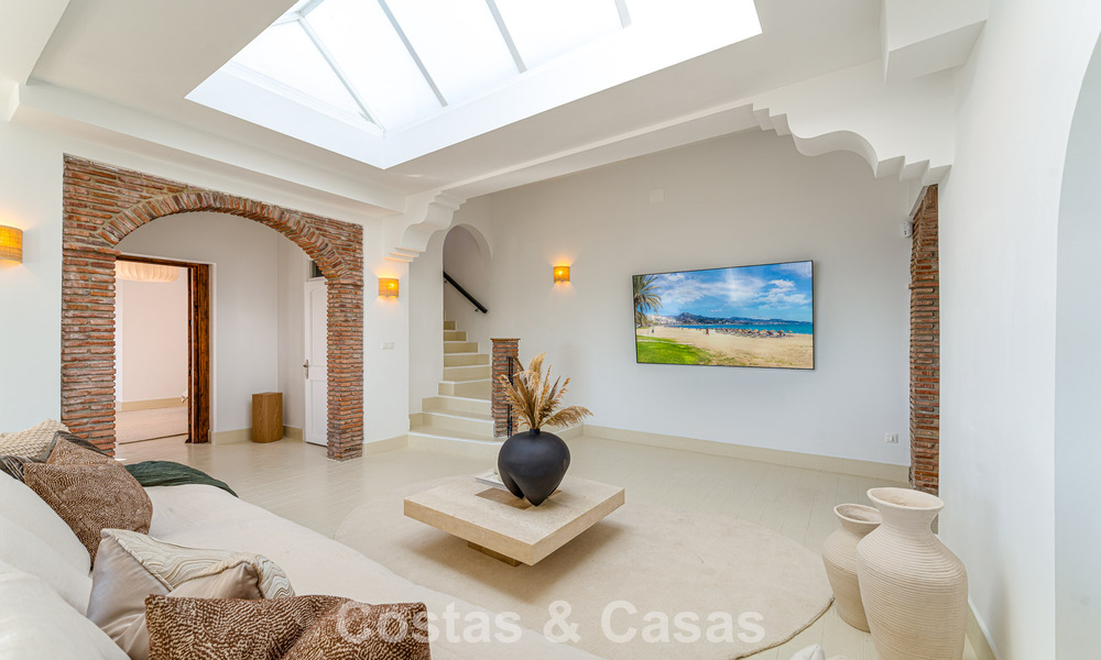 Elegante Andalusische luxevilla met tijdloze charme te koop in El Madroñal, Marbella - Benahavis 789564