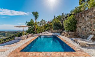 Elegante Andalusische luxevilla met tijdloze charme te koop in El Madroñal, Marbella - Benahavis 789574 