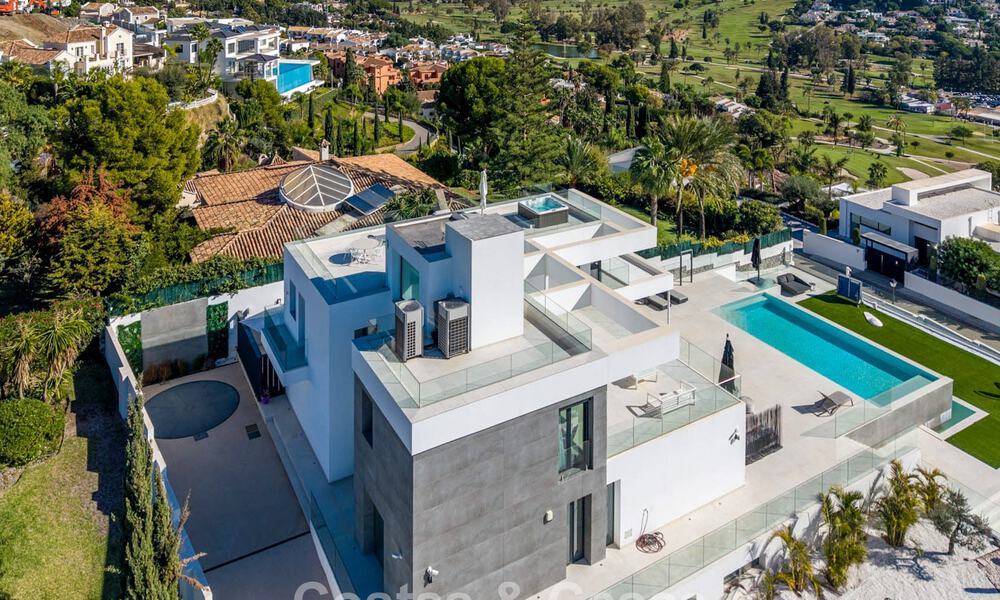 Instapklaar, state-of-the-art designervilla met panoramische vergezichten te koop in Marbella - Benahavis 789594