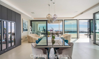 Instapklaar, state-of-the-art designervilla met panoramische vergezichten te koop in Marbella - Benahavis 789597 