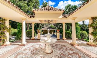 Opmerkelijke, Spaanse villa te koop met zeezicht en op een groot perceel in Sierra Blanca in Marbella 789621 
