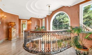 Opmerkelijke, Spaanse villa te koop met zeezicht en op een groot perceel in Sierra Blanca in Marbella 789628 