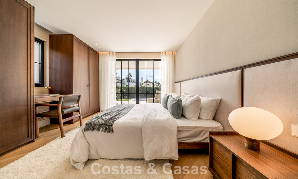 Modern-Mediterrane villa met zeezicht te koop in een geprefereerde wijk van Nueva Andalucia, Marbella 789667