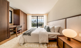 Modern-Mediterrane villa met zeezicht te koop in een geprefereerde wijk van Nueva Andalucia, Marbella 789667 