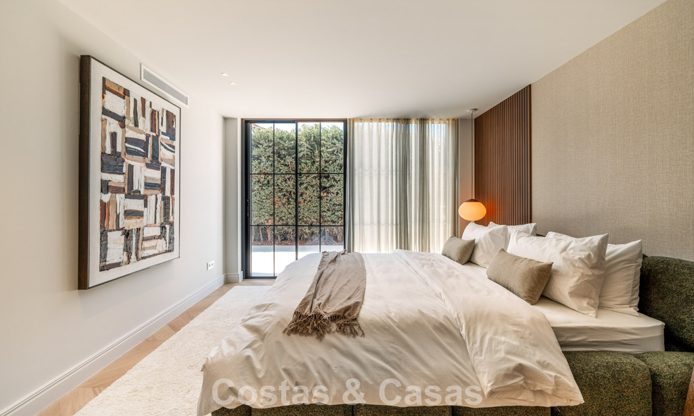 Modern-Mediterrane villa met zeezicht te koop in een geprefereerde wijk van Nueva Andalucia, Marbella 789675