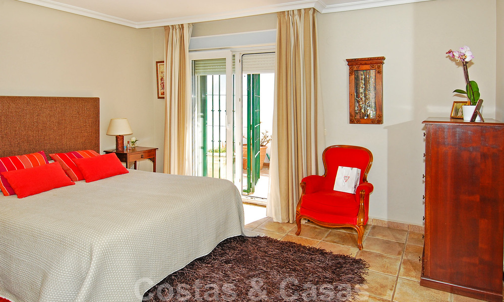 Charmante rijwoningen te koop in een gated community aan de Golden Mile van Marbella 808414