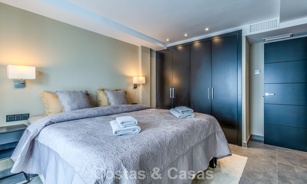 Ruim Spaans herenhuis te koop met een modern interieur in de Aloha-Golf gemeenschap in Nueva Andalucia, Marbella 790155