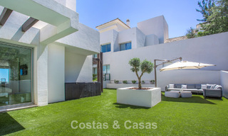 Stijlvol 3-slaapkamer appartement te koop met panoramisch zeezicht in een gated resort in Benahavis - Marbella 790141 