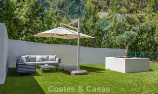 Stijlvol 3-slaapkamer appartement te koop met panoramisch zeezicht in een gated resort in Benahavis - Marbella 790142 