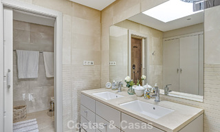 Instapklaar, gemoderniseerd penthouse te koop in een luxueus complex aan de Golden Mile van Marbella 790112 