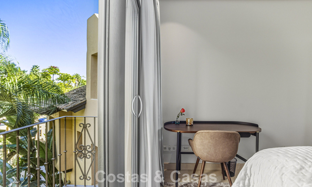 Instapklaar, gemoderniseerd penthouse te koop in een luxueus complex aan de Golden Mile van Marbella 790121