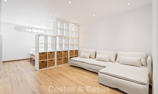 Charmant rijhuis met eigentijds interieur te koop, op loopafstand van het strand en het centrum van San Pedro, Marbella 790069 