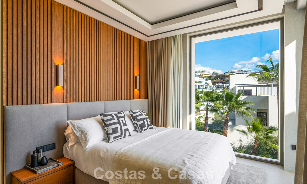 Indrukwekkende luxevilla met golf- en zeezicht te koop in La Quinta, Benahavis - Marbella 790202