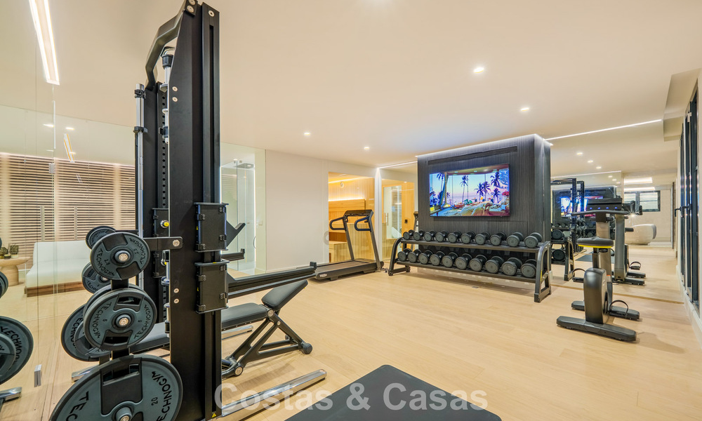 Eersteklas gerenoveerde luxevilla te koop, in een geprefereerde gemeenschap in La Quinta, Marbella - Benahavis 790213