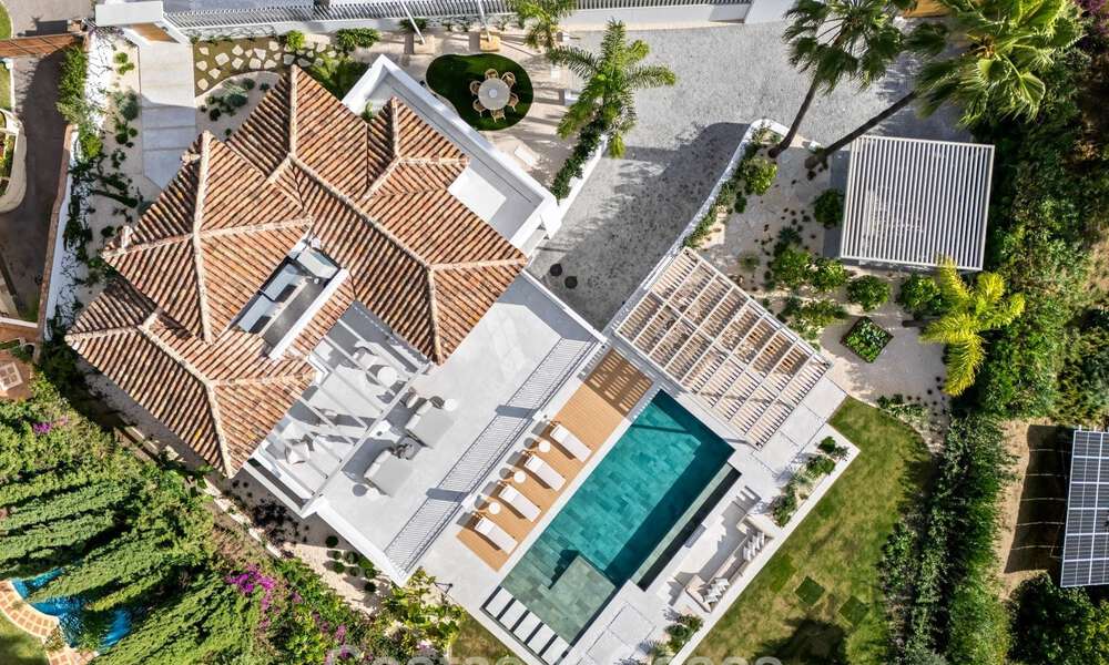 Eersteklas gerenoveerde luxevilla te koop, in een geprefereerde gemeenschap in La Quinta, Marbella - Benahavis 790217