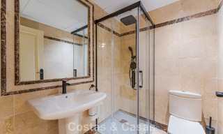 Modern gerenoveerd appartement te koop in een schitterend Sierra Blanca complex op de Golden Mile in Marbella 790294 