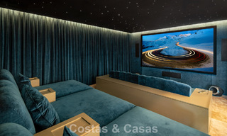 Mediterrane luxevilla met een klassieke architectuur te koop en zeezicht in het Marbella Club Resort in Benahavis 790324 