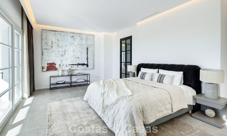 Mediterrane luxevilla met een klassieke architectuur te koop en zeezicht in het Marbella Club Resort in Benahavis 790349 