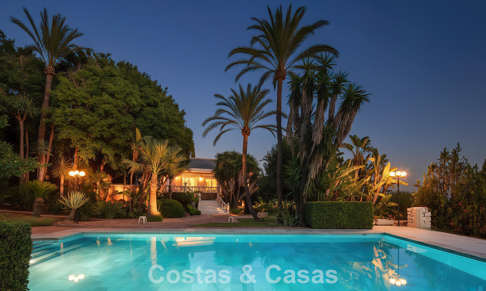 Paleisachtig landgoed met klassieke architectuur te koop in het oostelijke deel van Marbella 790428