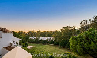 Instapklaar, eigentijds gerenoveerd, duplex appartement te koop met uitzicht op de golfbanen in La Quinta, Marbella - Benahavis 790459 