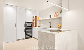 Instapklaar, eigentijds gerenoveerd, duplex appartement te koop met uitzicht op de golfbanen in La Quinta, Marbella - Benahavis 790460 