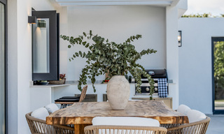 Villa met moderne mediterrane flair te koop op enkele minuten lopen van het strand en centrum van San Pedro, Marbella 790553 