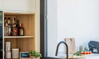 Villa met moderne mediterrane flair te koop op enkele minuten lopen van het strand en centrum van San Pedro, Marbella 790570 