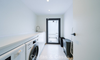 Villa met moderne mediterrane flair te koop op enkele minuten lopen van het strand en centrum van San Pedro, Marbella 790574 