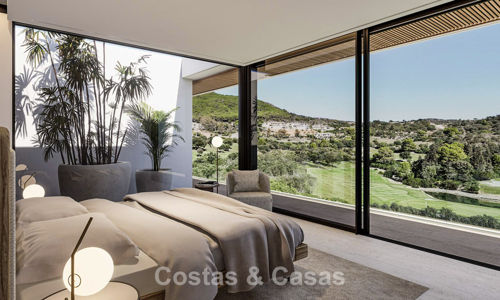 Villa met architectonische topklasse te koop, grenzend aan de golfbaan in een privé-enclave van Sotogrande, Costa del Sol 790781
