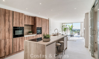 Eigentijds gerenoveerd 3-slaapkamer appartement te koop met privézwembad en zeezicht in Nueva Andalucia, Marbella 790800 