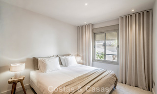 Eigentijds gerenoveerd 3-slaapkamer appartement te koop met privézwembad en zeezicht in Nueva Andalucia, Marbella 790809 