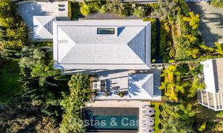 Eigentijdse luxevilla met panoramisch berg- en zeezicht te koop in de heuvels van Oost-Marbella 790948 