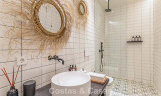 Eigentijdse luxevilla met panoramisch berg- en zeezicht te koop in de heuvels van Oost-Marbella 790978 