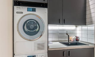 Eigentijdse luxevilla met panoramisch berg- en zeezicht te koop in de heuvels van Oost-Marbella 790989 