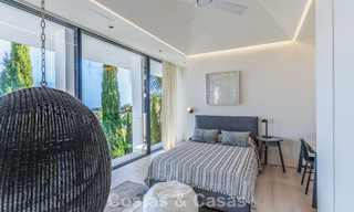 Eigentijdse luxevilla met panoramisch berg- en zeezicht te koop in de heuvels van Oost-Marbella 790990 