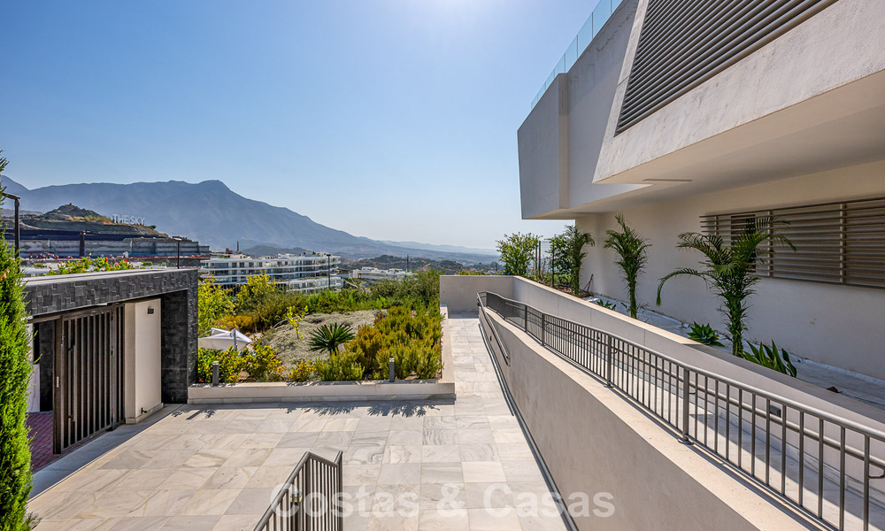 High-end luxe appartement te koop in een omheind boutique complex in Benahavis - Marbella 791204